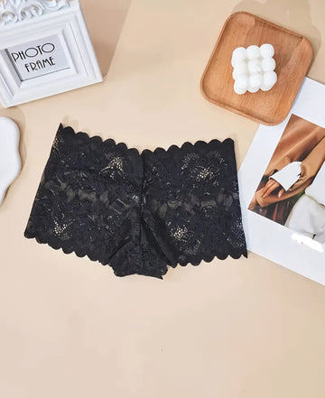 Comfortable, Breathable Low Waisted Seamless Women's Lace Underwear