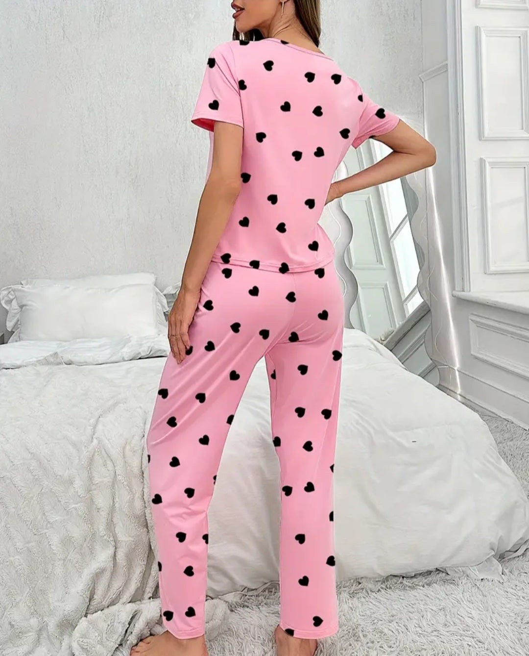 Women's Short Sleeve T-Shirt & Long Pants Pajama Set
Love Heart Print Lounge Sleepwear