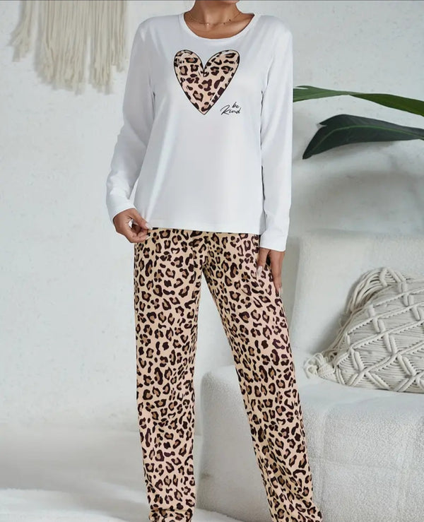 Casual Leopard Pajama Set, Long Sleeve Heart Print Top & Pajama Pants